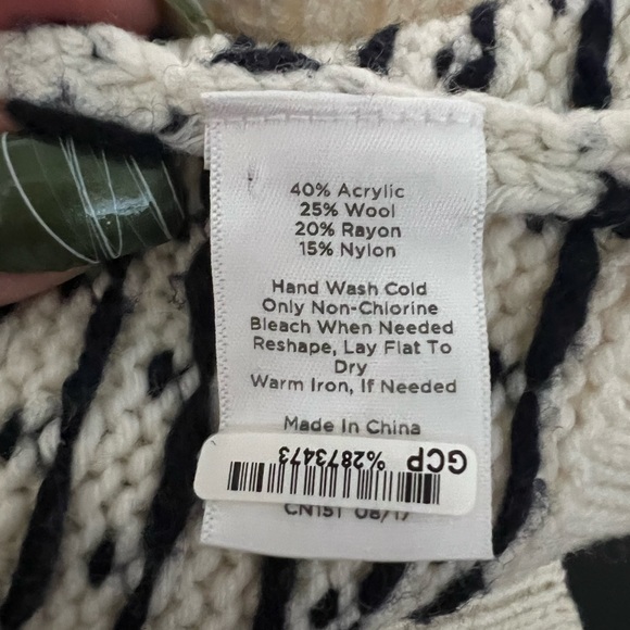 Talbots Ladies Buttons Down The Back Sweater - Picture 6 of 6